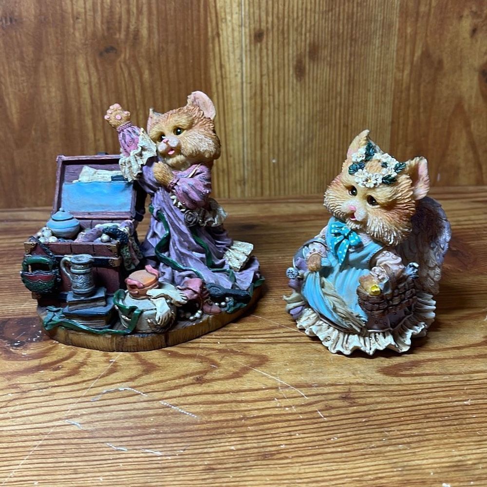 Merriweather Cat Figurines Magic Memories Gardening Angel 1997